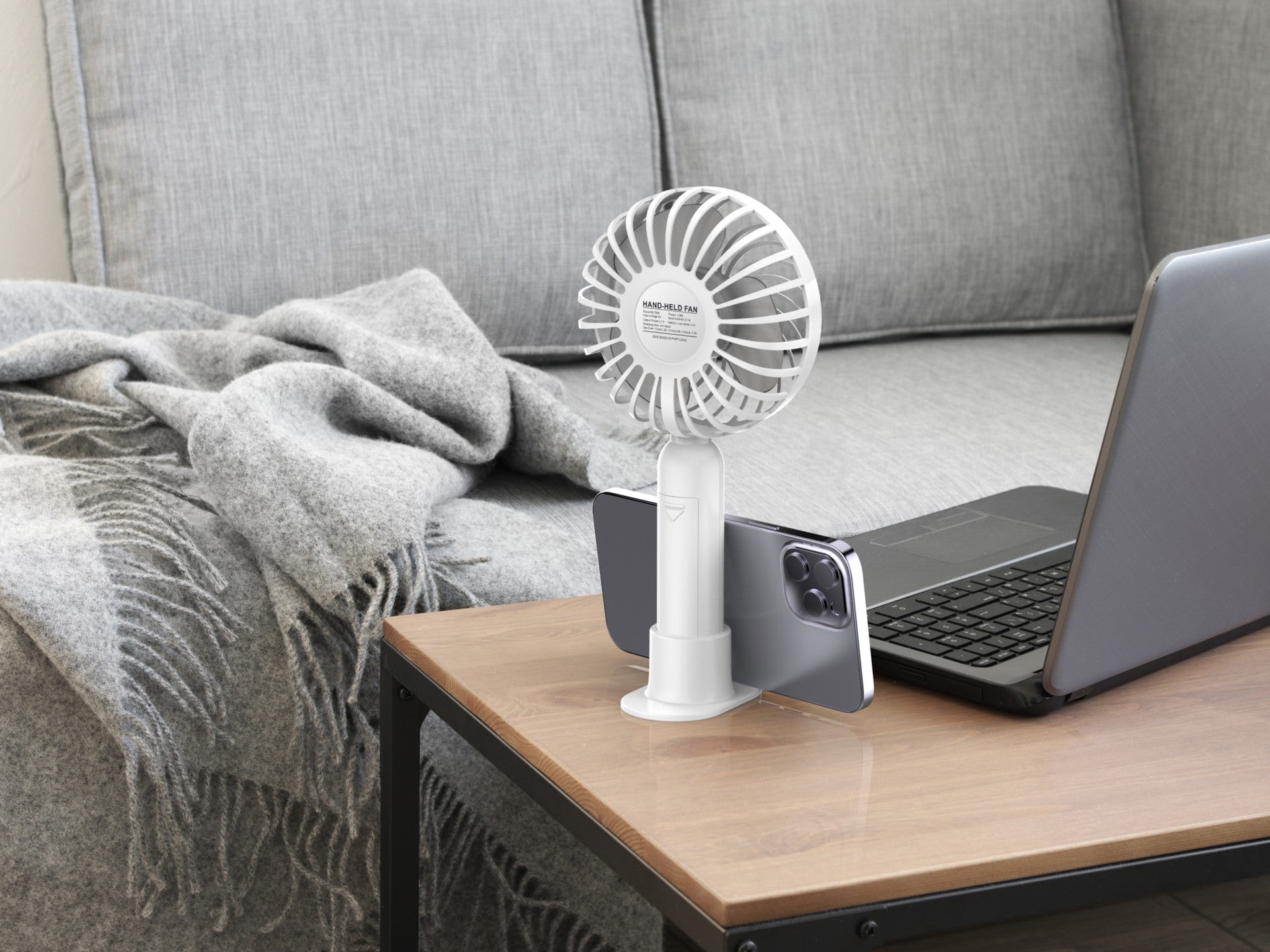 Ventilador portátil Techancy KL7300 blanco, ajustable a 3 velocidades, con soporte para escritorio