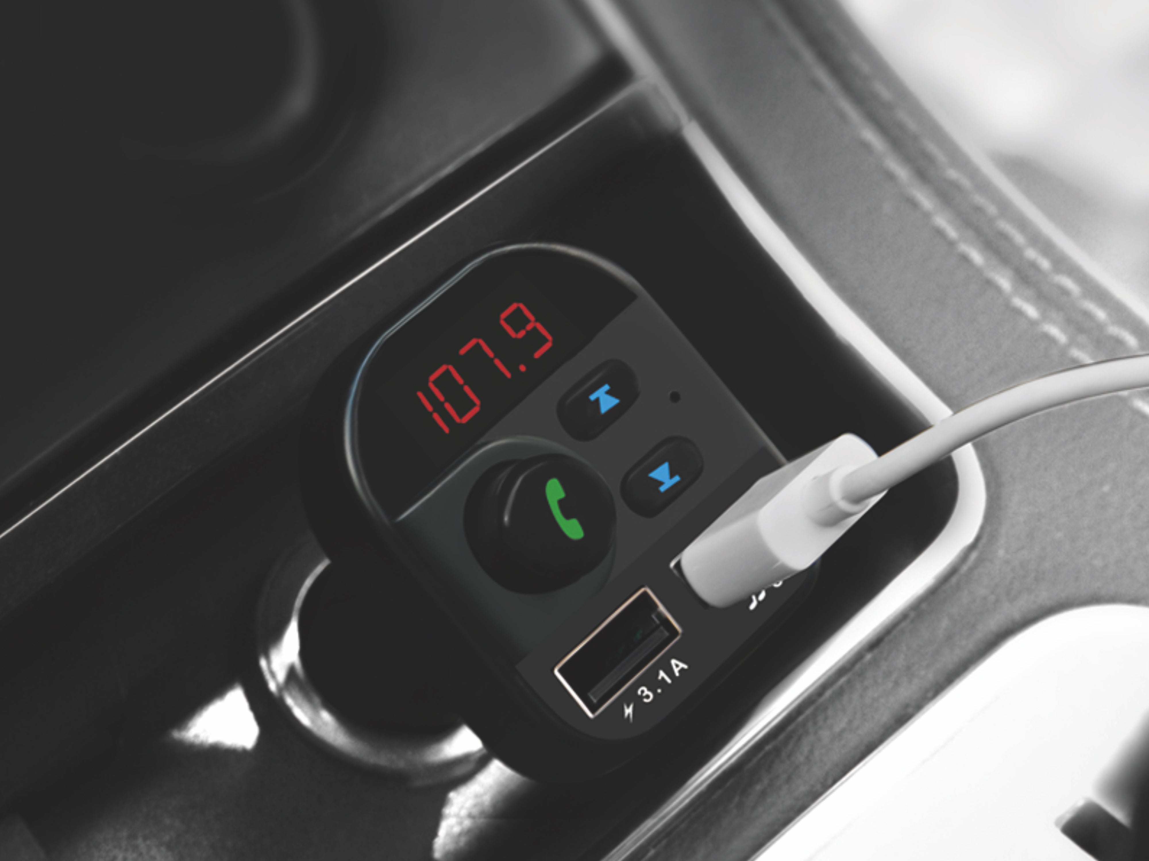 Techancy Black Car MP3 Player TE0863, 3.1 A Fast Charging, FM+Bluetooth Connection, 12-24 V Input