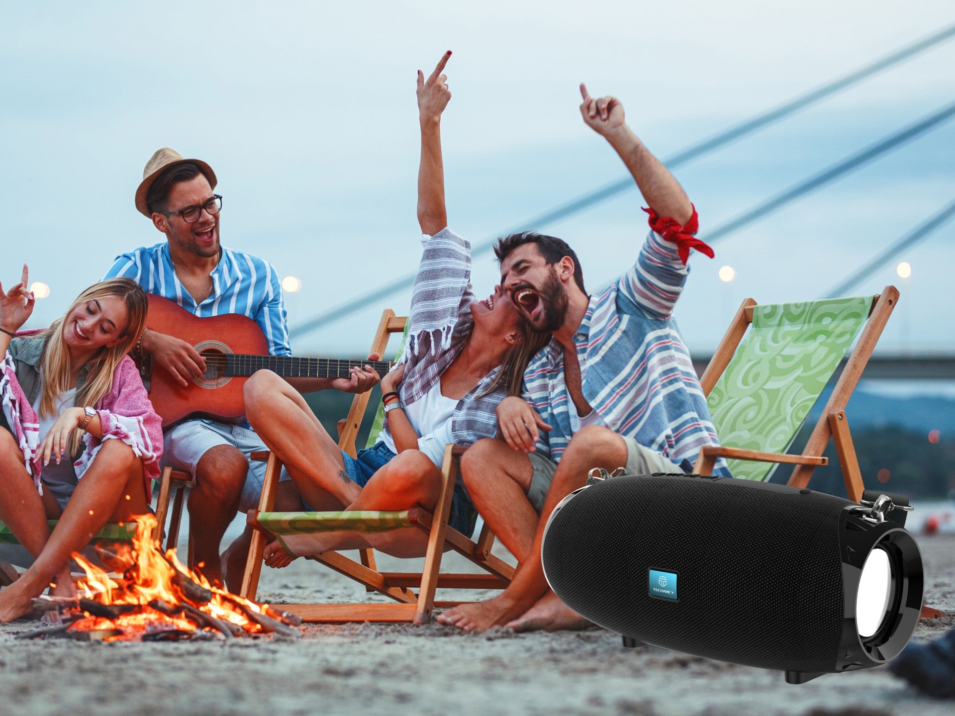 Techancy TH2631 Black Wireless Speaker, with Built-in 5W Battery*2 Speakers, Supports TWS/TF/AUX Inputs