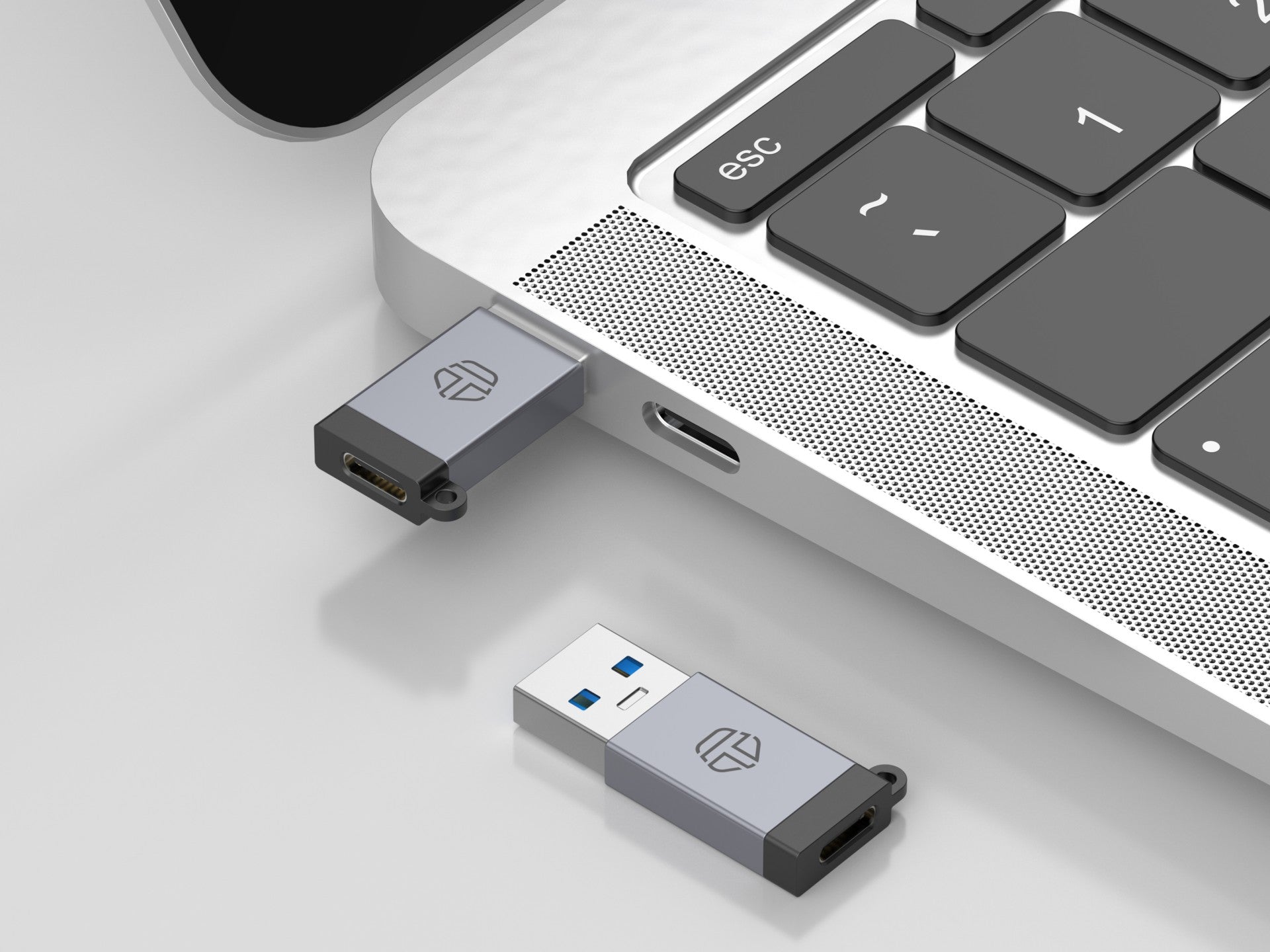 Adaptador OTG USB-A a USB-C Techancy KK2110, aleación de aluminio, compatible con transferencia de datos y carga.